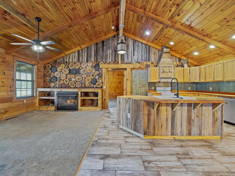 More Photos Of 1640-642 River Rd, Hot Springs Apartments For Sale