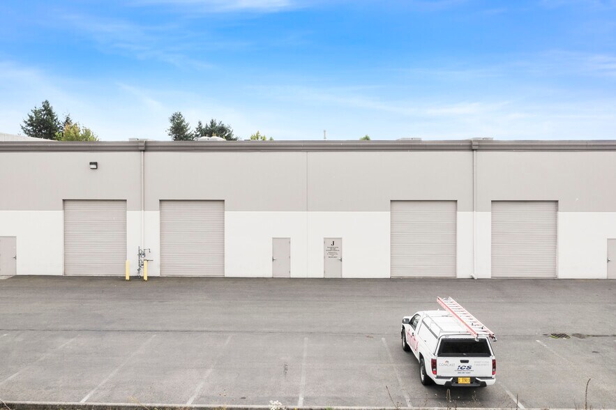 More Photos Of 2633 Willamette Dr NE, Lacey Unknown For Lease