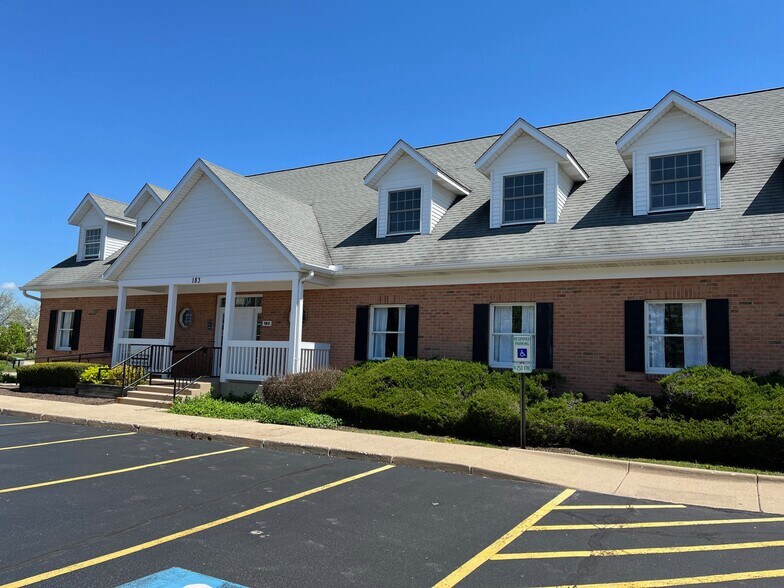 Primary Photo Of 183 Heritage Dr, Crystal Lake Medical For Lease