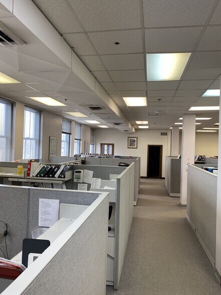 More Photos Of 1133 S 16th St, Manitowoc Warehouse For Sale