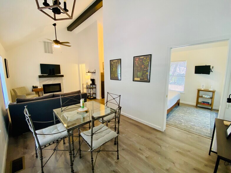 More Photos Of 104 Scudder Ln, Wimberley Hotel For Sale