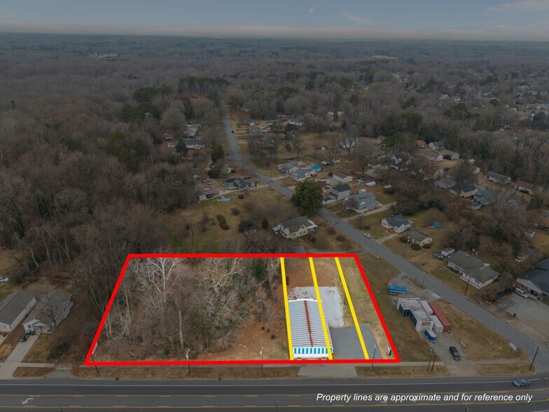 More Photos Of 1108 S Salisbury, Spencer Freestanding For Sale