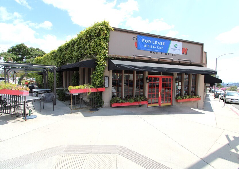 Primary Photo Of 3818-3824 Ocean View Blvd, Montrose Storefront Retail Office For Lease