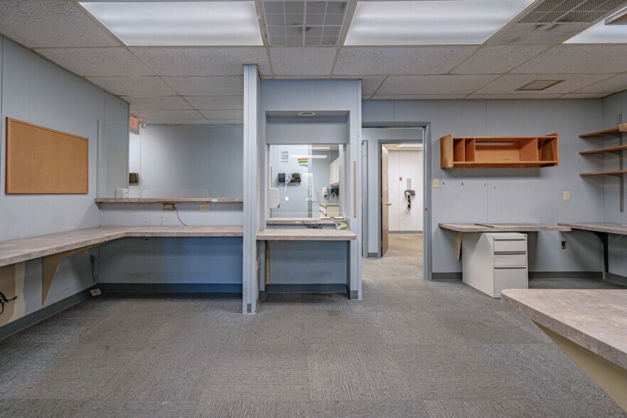 More Photos Of 2428 Walbert Ave, Allentown Flex For Lease