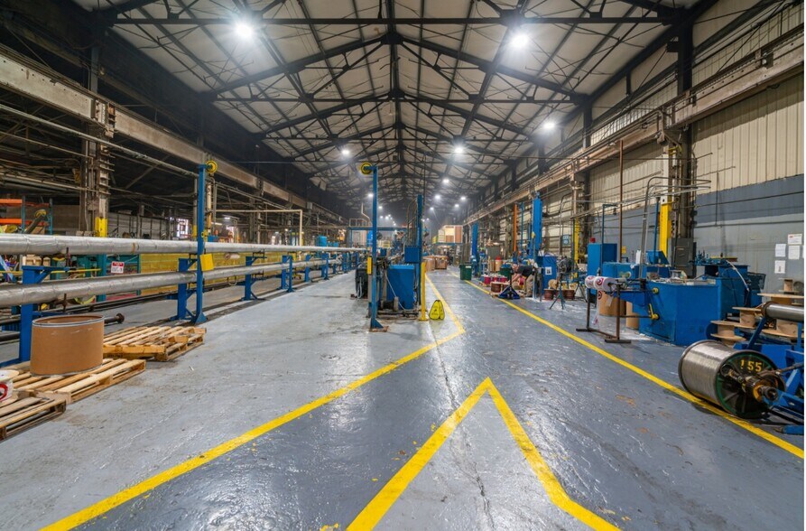 More Photos Of 621 Dana St NE, Warren Manufacturing For Lease