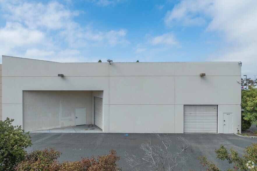 More Photos Of 8371 Central Ave, Newark Flex For Sale