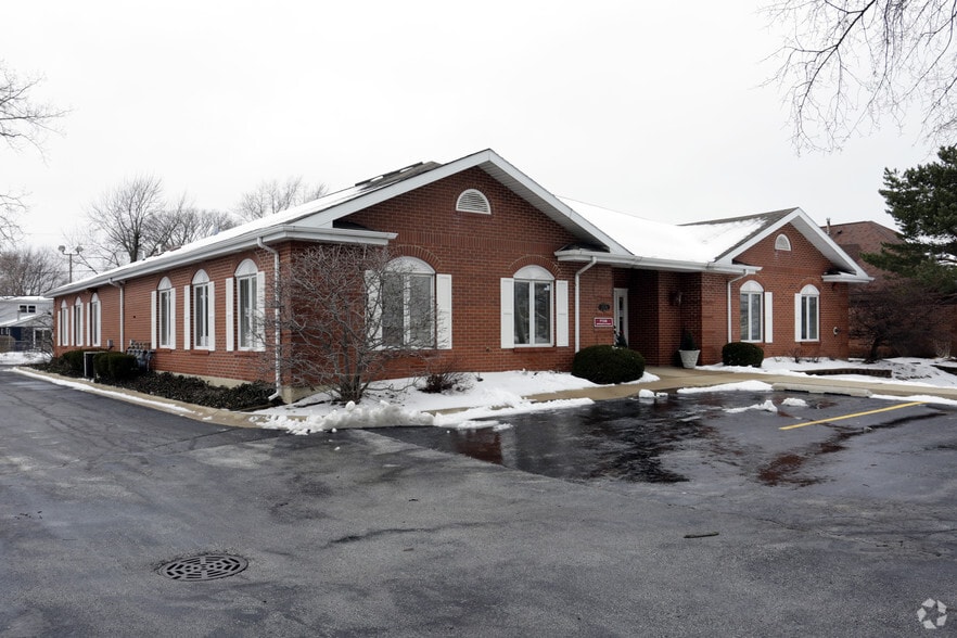More Photos Of 17236 Harlem Ave, Tinley Park Office For Sale