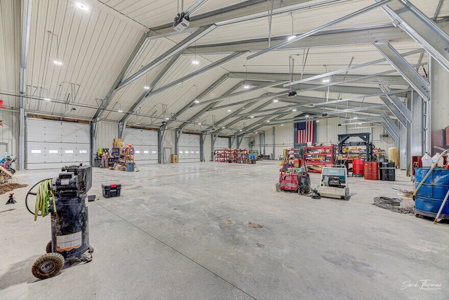 More Photos Of 4775 York Rd, Helena Light Distribution For Sale