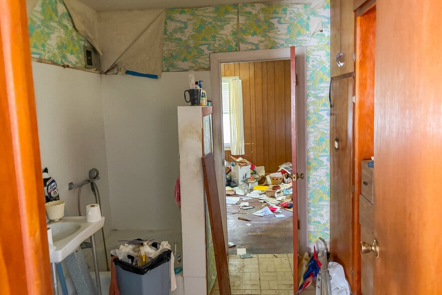 More Photos Of 5310 N Meridian Ave, Wichita Office For Sale