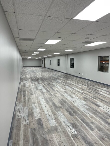 More Photos Of 1455 E Sam Houston Pky S, Pasadena Unknown For Lease