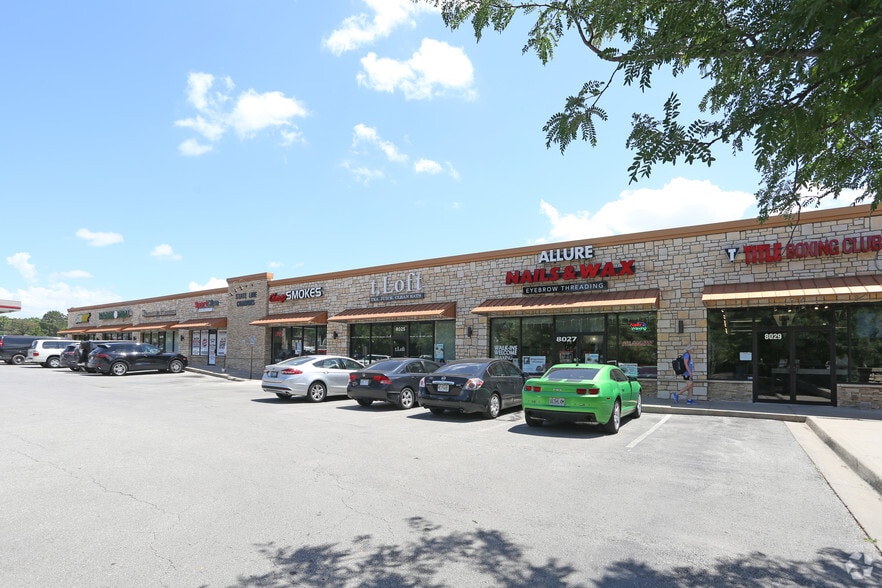 More Photos Of 8015-8029 State Line Rd, Kansas City Storefront Retail Office For Lease