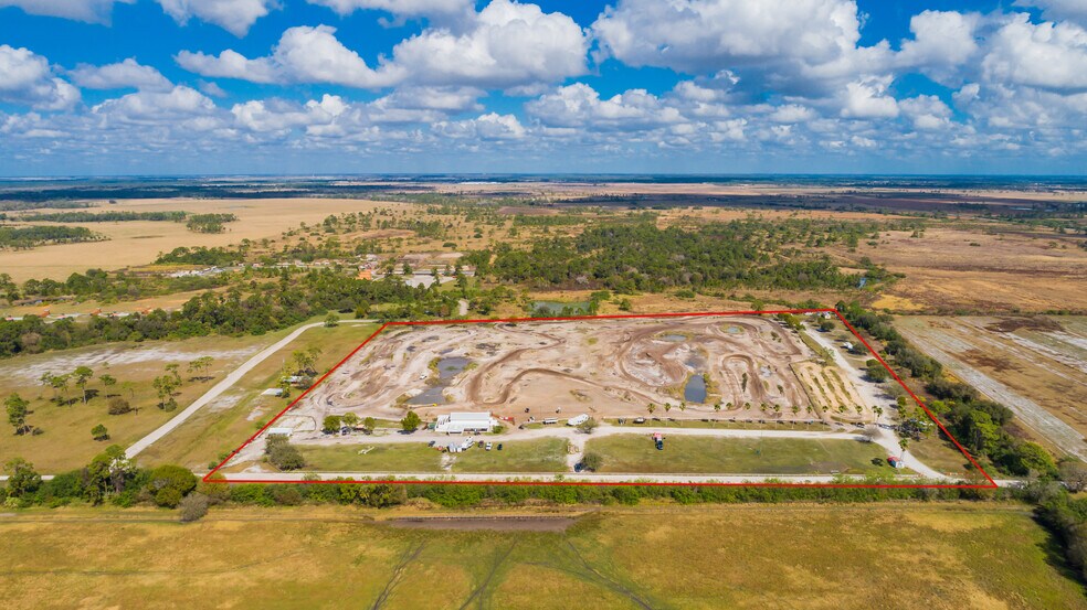 More Photos Of 7543 NE 48th St, Okeechobee Racetrack For Sale