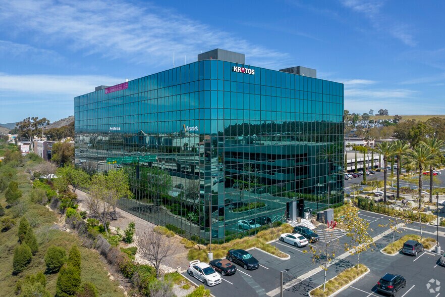 More Photos Of 10680 Treena St, San Diego Unknown For Lease