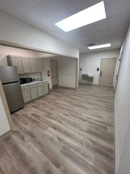 More Photos Of 5275 E Trindle Rd, Mechanicsburg Medical For Lease