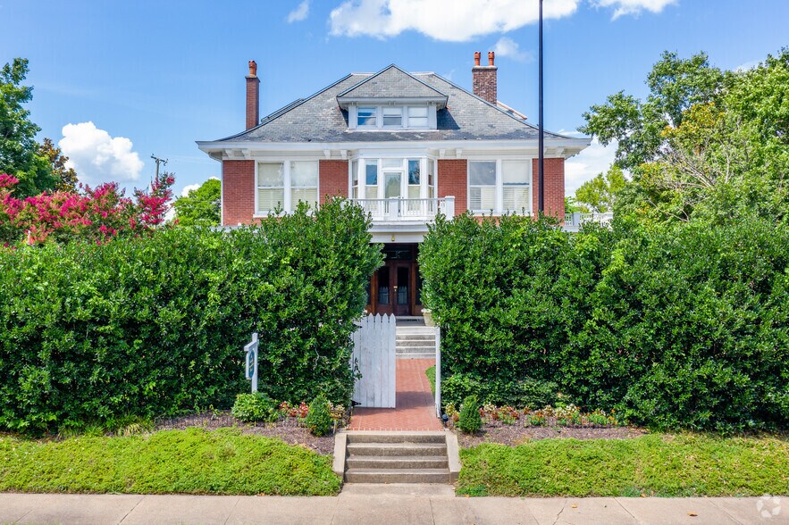 More Photos Of 746 Benton Ave, Nashville Hospitality For Sale