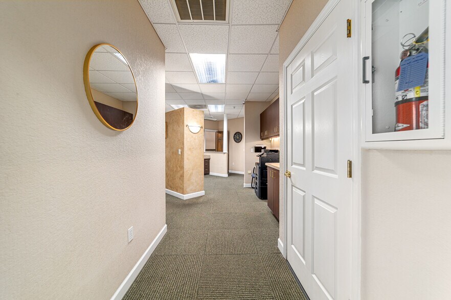More Photos Of 434 SW 14 St, Ocala Office Residential For Sale