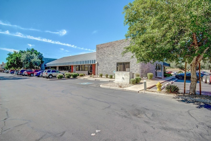 More Photos Of 201 W Guadalupe Rd, Gilbert Medical For Lease