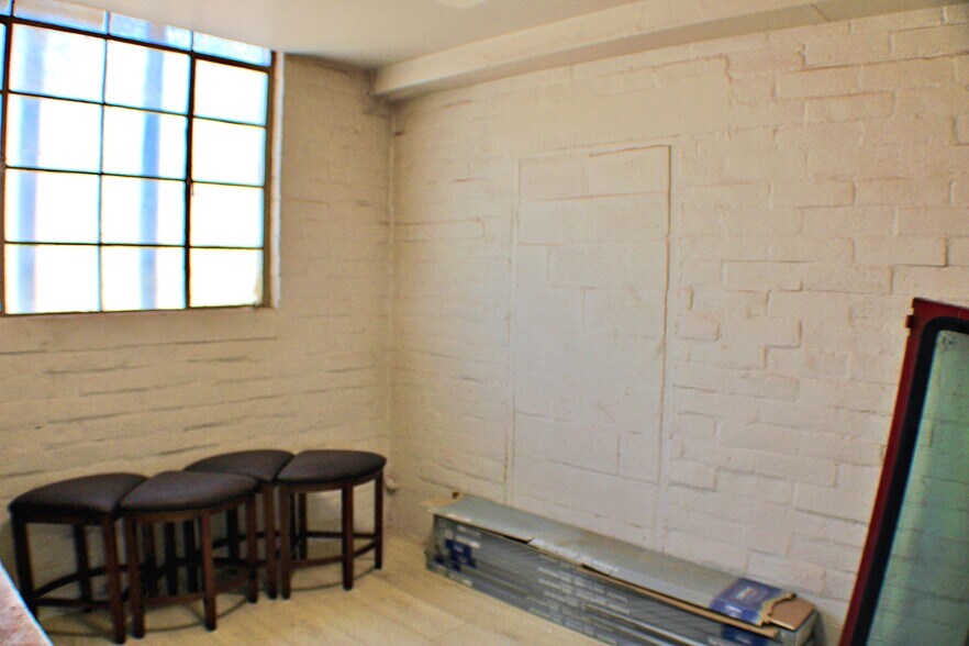 More Photos Of 1500 Wyoming Ave, El Paso Auto Repair For Lease