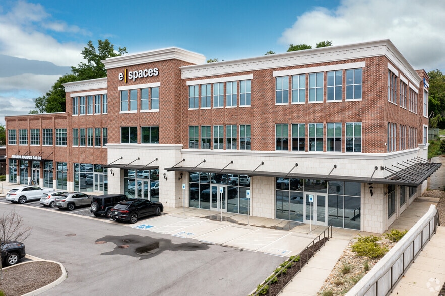 More Photos Of 4315 Kingston Pike, Knoxville Coworking Space