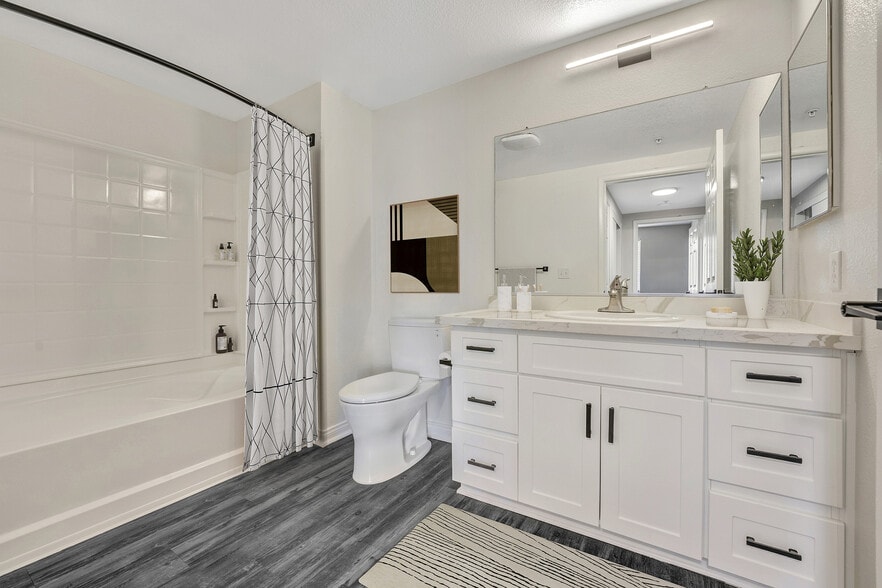 More Photos Of 5395 Napa St, San Diego Apartments For Lease