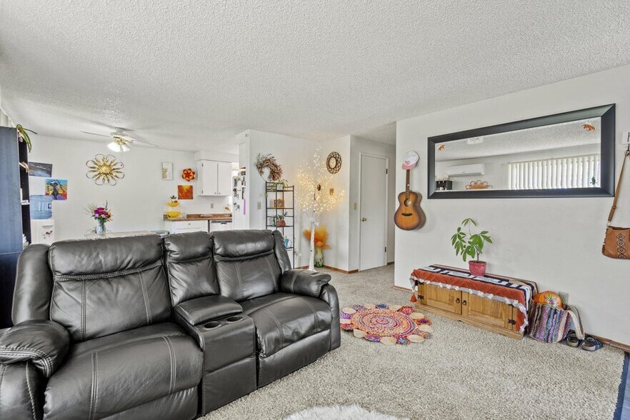 More Photos Of 3001 Juanipero Way, Medford Apartments For Sale