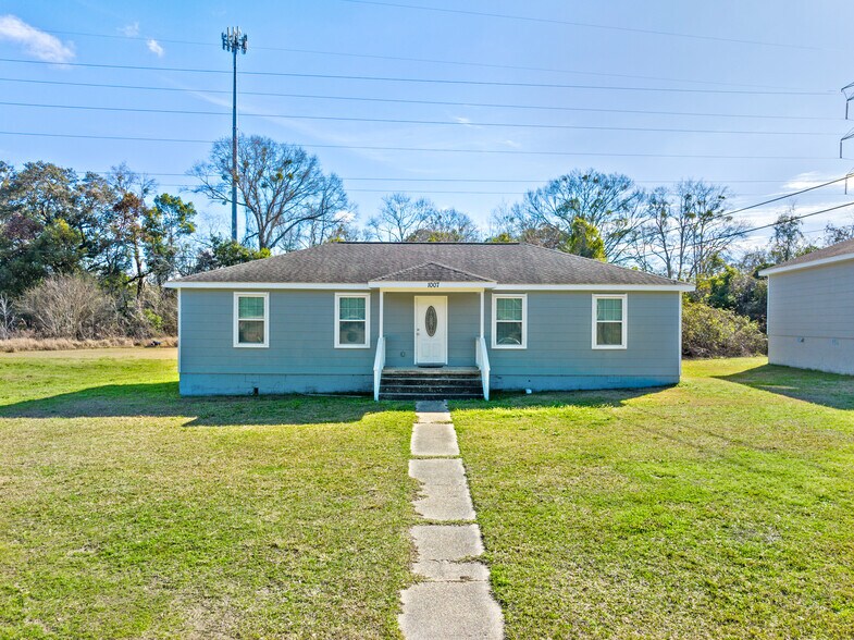 More Photos Of 2100 N Woodlawn Dr, Mobile Apartments For Sale
