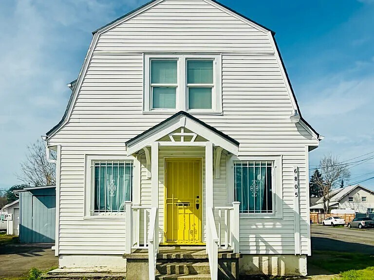 Primary Photo Of 6805 SE 82nd Ave, Portland Freestanding For Lease