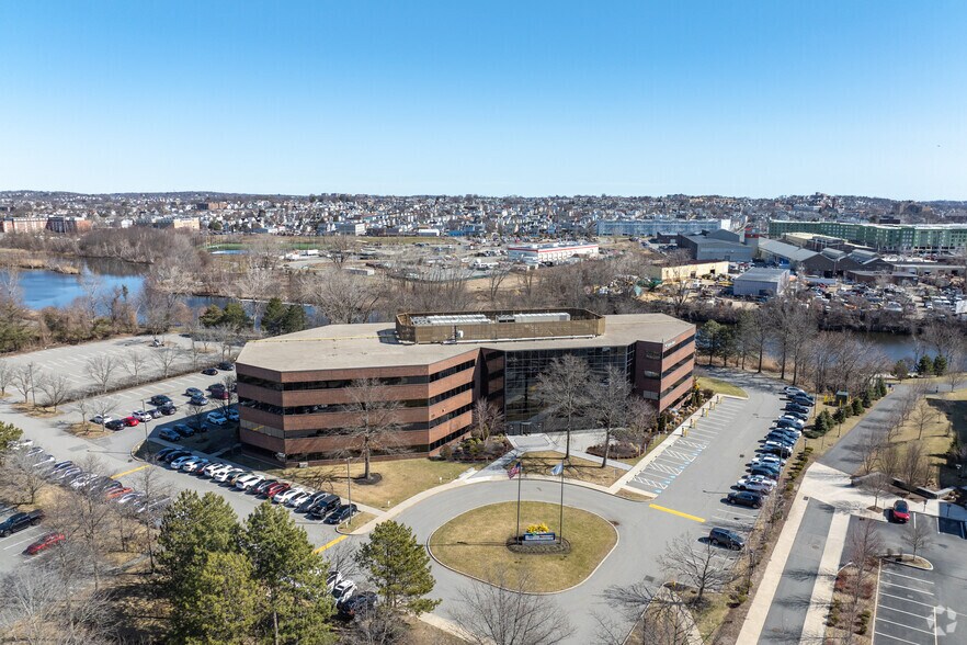 More Photos Of 20 Cabot Rd, Medford Office For Lease