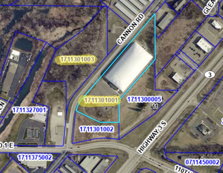 More Photos Of 901 Cannon Rd S, Dundas Sports And Entertainment For Sale