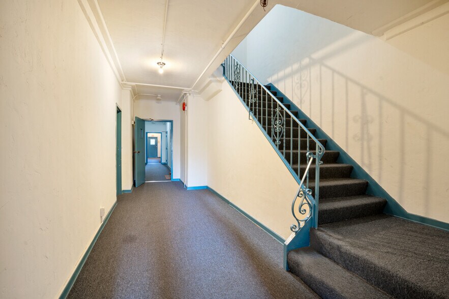 More Photos Of 859 N June St, Los Angeles Apartments For Sale