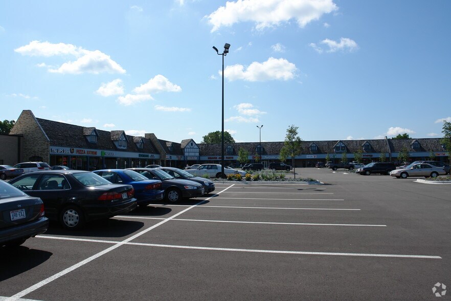 More Photos Of 1111-1213 N Sherman Ave, Madison Storefront For Lease