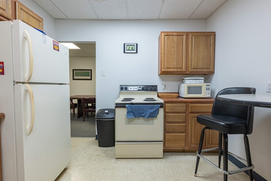 More Photos Of 1240 Stanley Ave, Dayton Warehouse For Sale