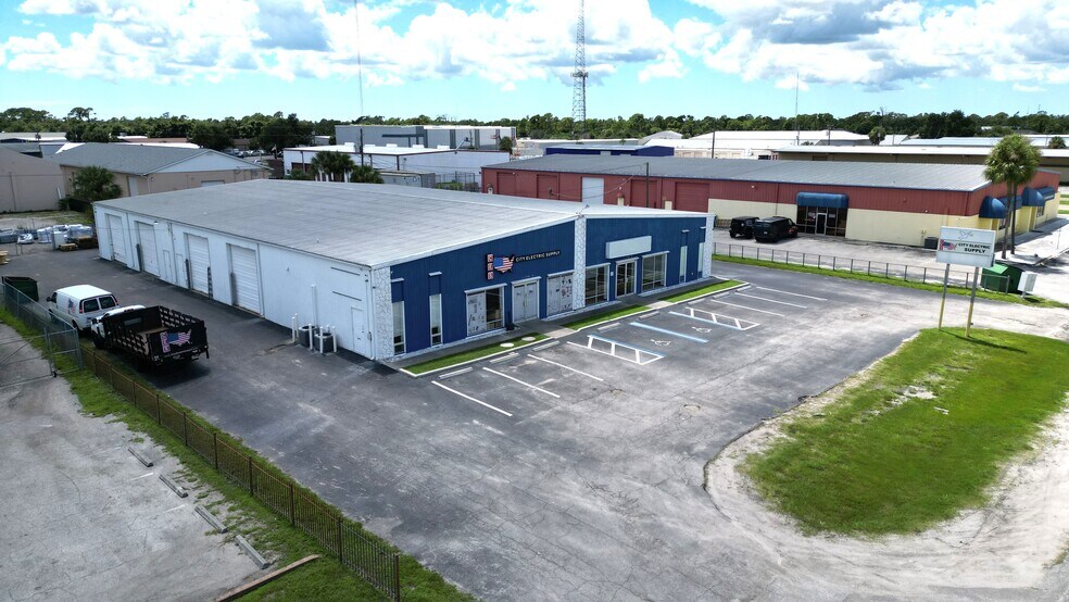 More Photos Of 1129 Tamiami Trl, Port Charlotte Warehouse For Sale