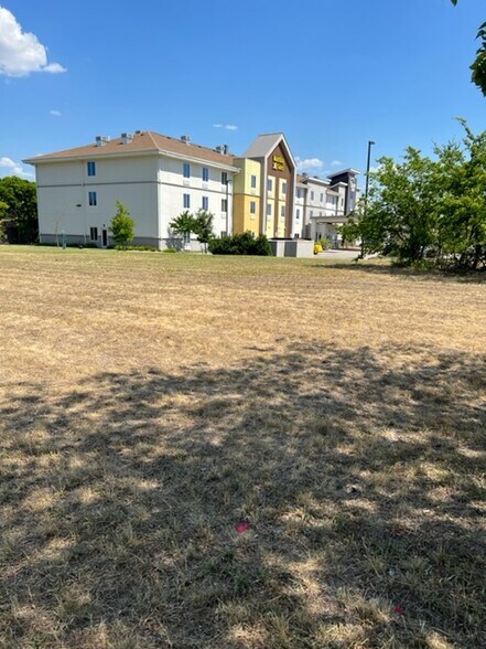 More Photos Of 3528 35E, Lancaster Land For Sale