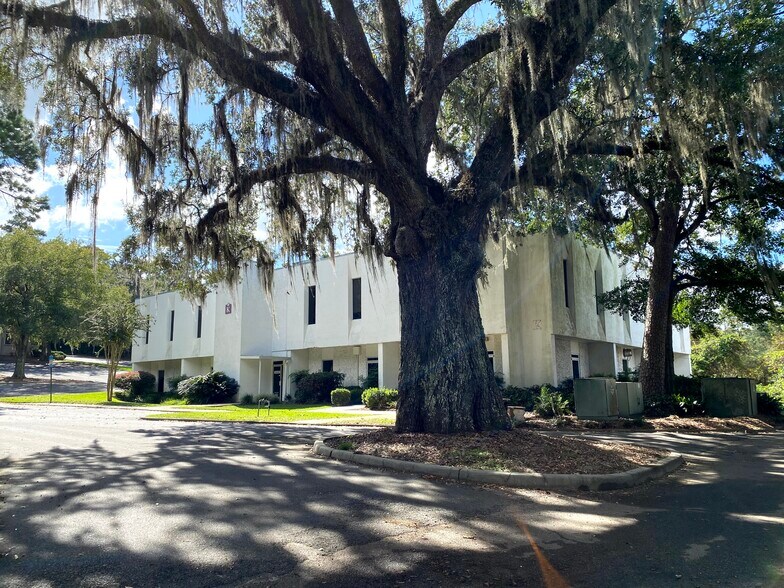 More Photos Of 325 John Knox Rd, Tallahassee Office For Sale