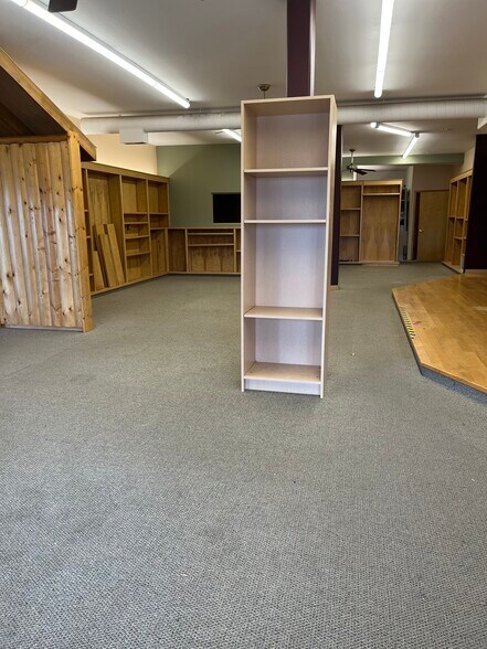 More Photos Of 4221 W Eisenhower Blvd, Loveland General Retail For Lease