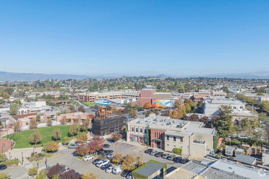 More Photos Of 39-101 S Livermore Ave, Livermore Office For Lease