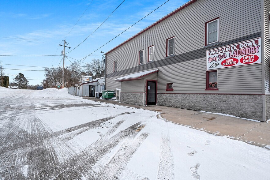 More Photos Of 326 Main St, Wausaukee Bowling Alley For Sale
