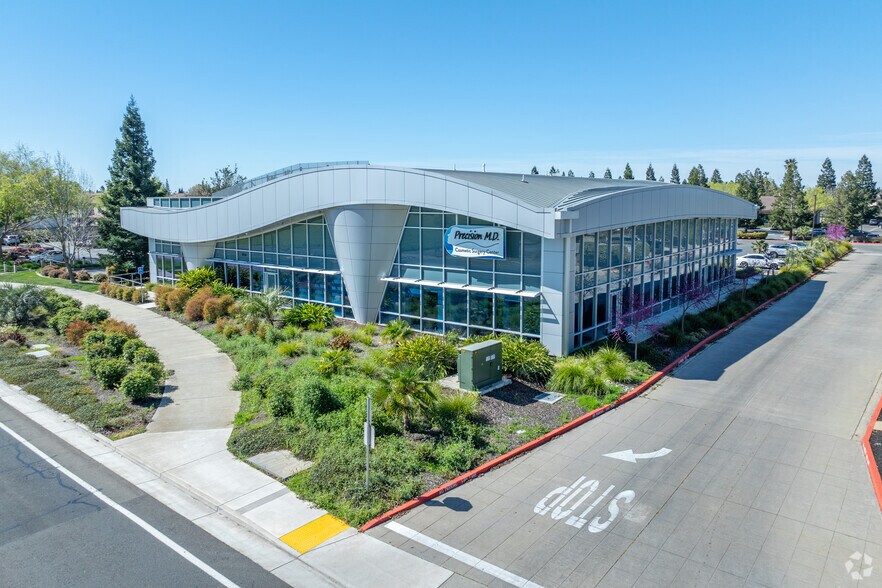 More Photos Of 9250 Big Horn Blvd, Elk Grove Medical For Lease