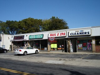 Primary Photo Of 1 Park Ln, Massapequa General Retail For Sale
