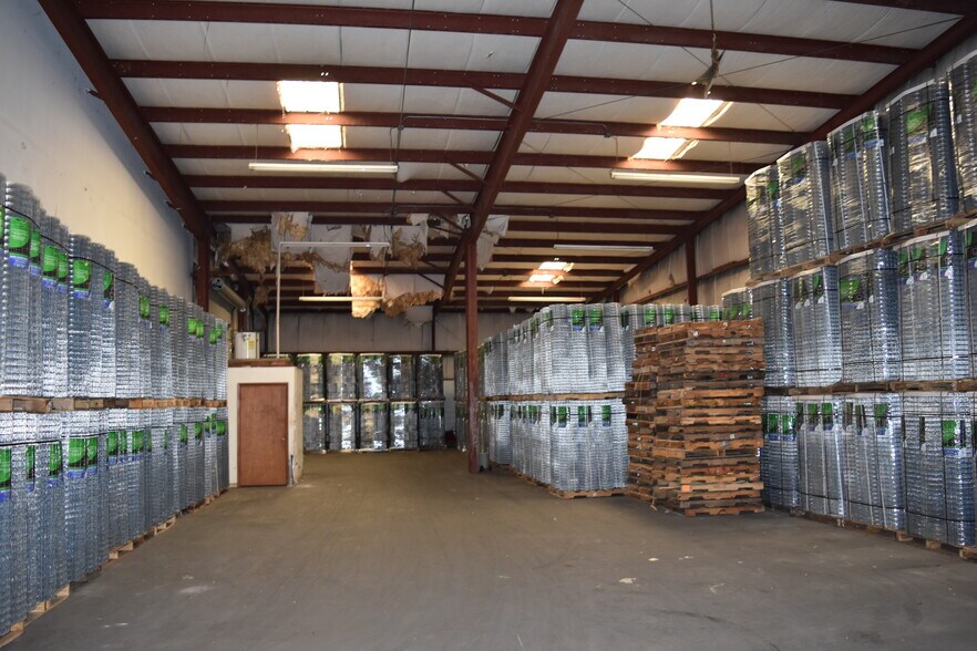 More Photos Of 7158 123rd Cir N, Largo Warehouse For Sale