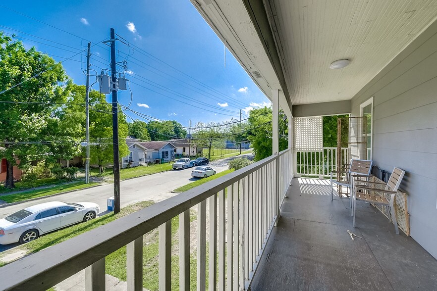 More Photos Of 7124 Avenue F, Houston Apartments For Sale