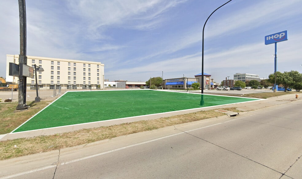 More Photos Of 711 Gordon Dr, Sioux City Land For Sale