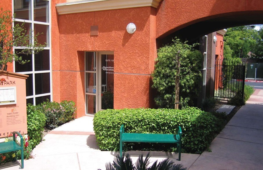 More Photos Of 612 W 11th St, Tracy Office For Lease