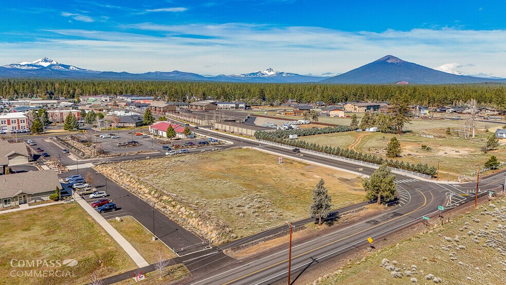 More Photos Of Barclay Dr @ N Locust St., Sisters Land For Lease