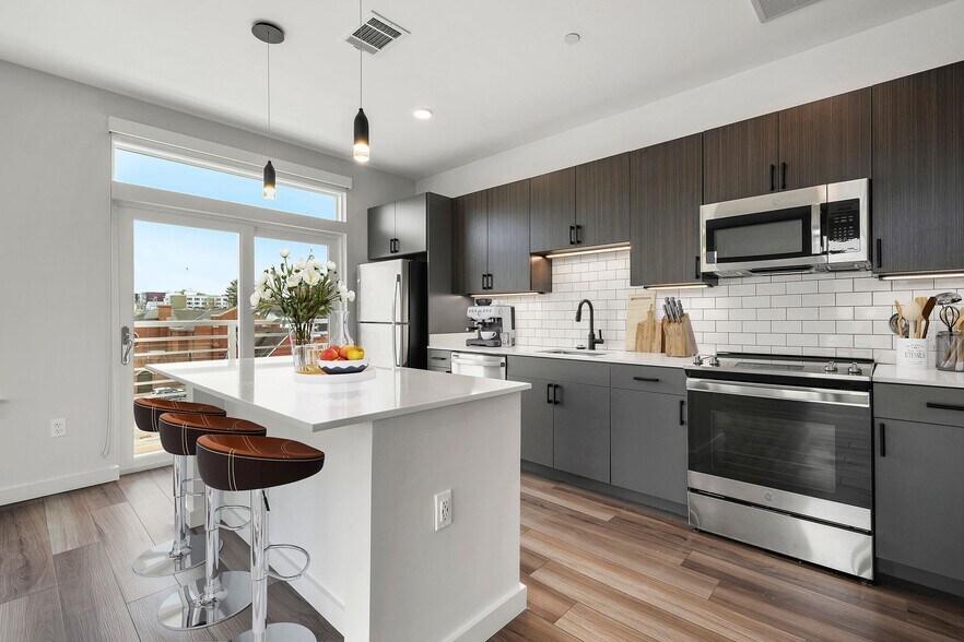 More Photos Of 22 Washington St, Weymouth Apartments For Lease