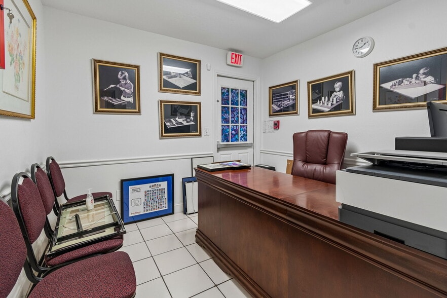 More Photos Of 4001 Skipper Rd, Tampa Schools For Sale