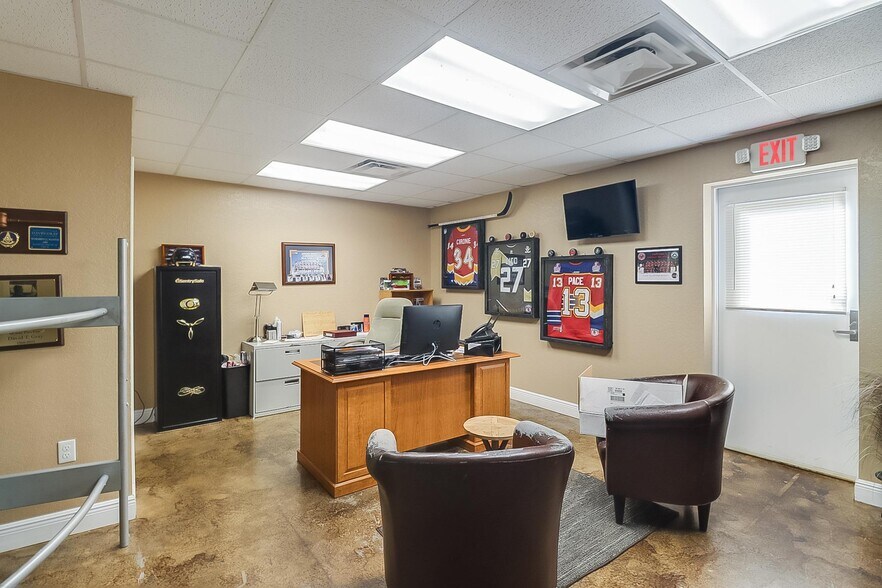 More Photos Of 4283 Popps Ferry Rd, Diberville Auto Repair For Sale