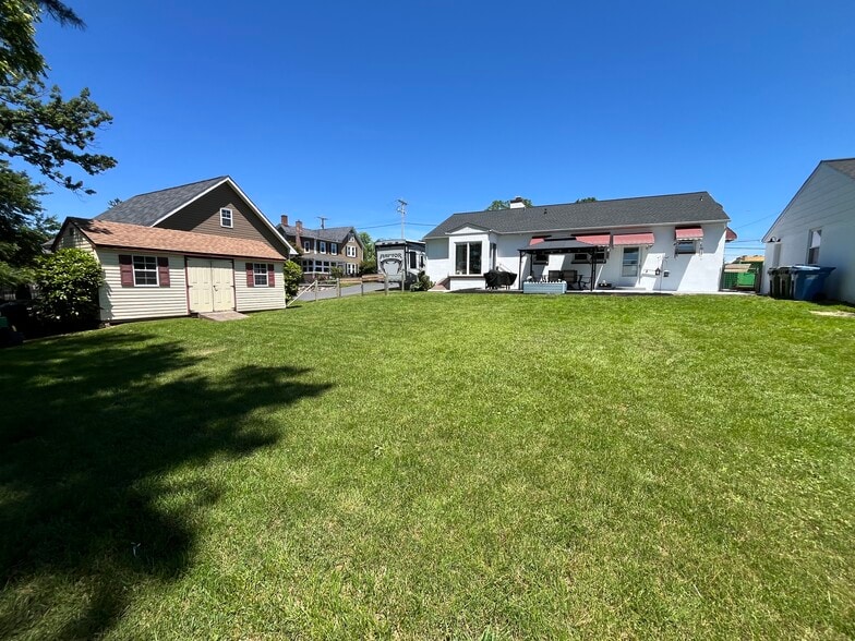 More Photos Of 2310 Rock Spring Rd, Forest Hill Office For Sale