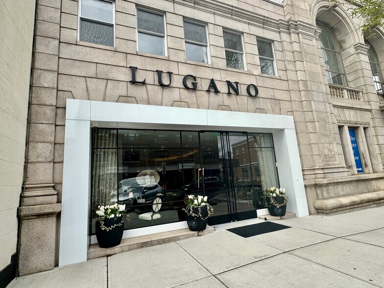 More Photos Of 255 Greenwich Ave, Greenwich Storefront Retail Office For Lease